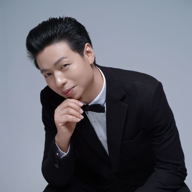1042253541 Waiting For Love€羽飞