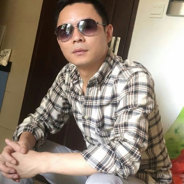 104625 载诚