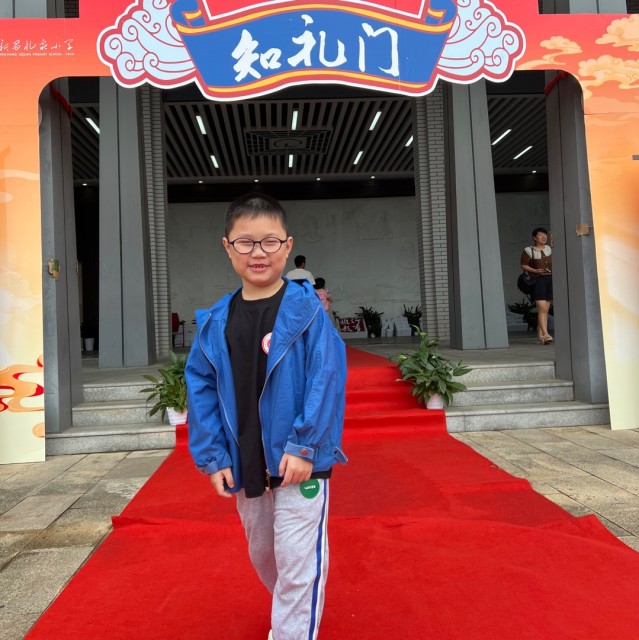 105543308 永不言弃