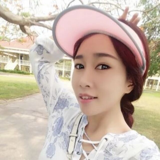 1063588 จันทร์