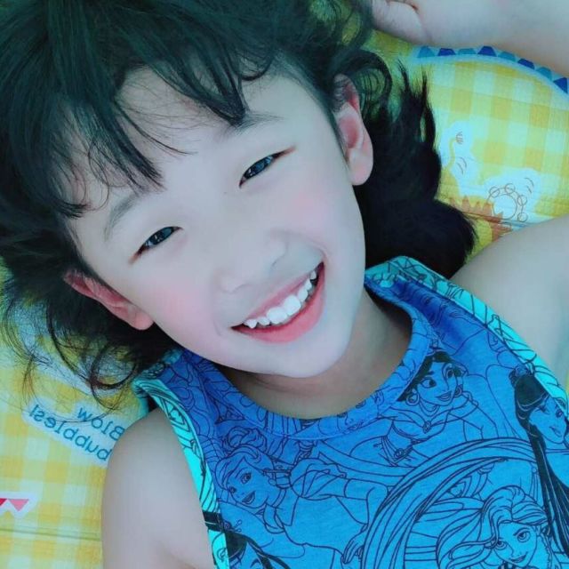 1068759 惊涛拍岸