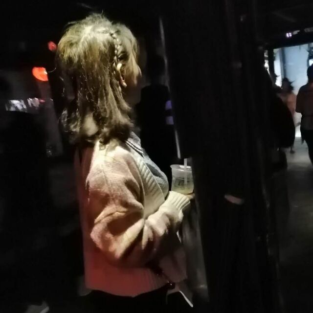 1068926 ╭☆小酒窝