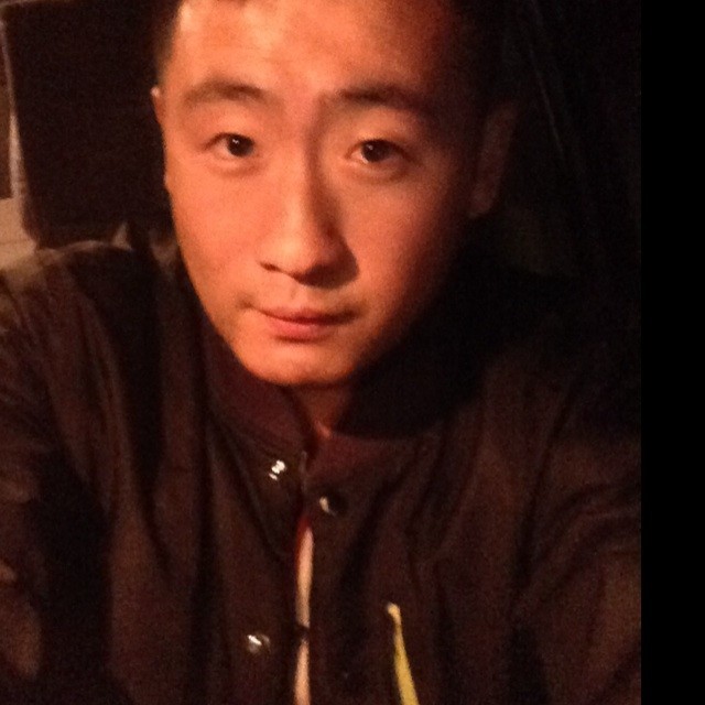 1070979 Yuing。