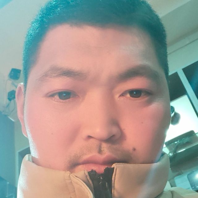 1082808 专业木工