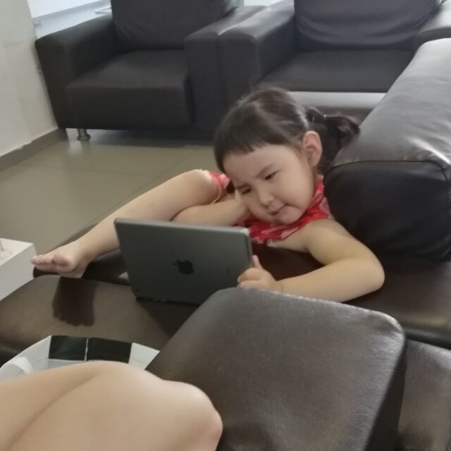 1085557 --..栢仟