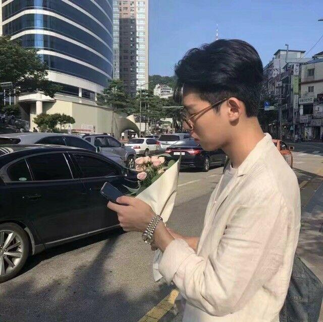 1085987 A +-×÷