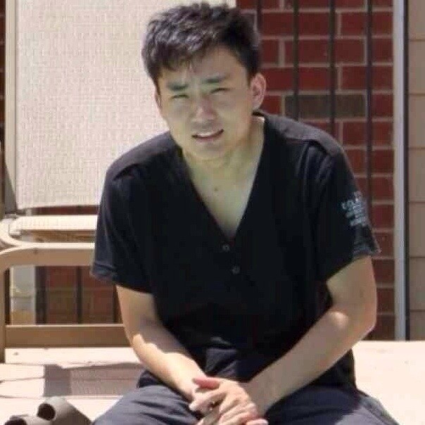 1089073 .