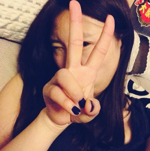 1112427 Queen`G