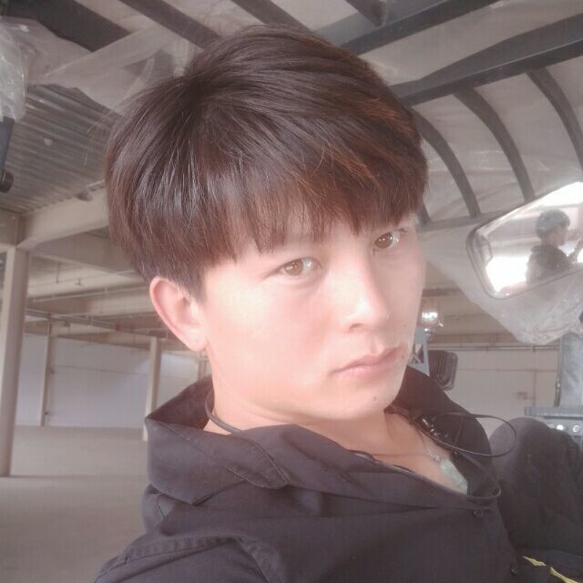 1115137 我爱你^ω^你随意
