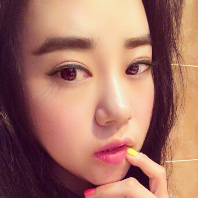 1115279 水色