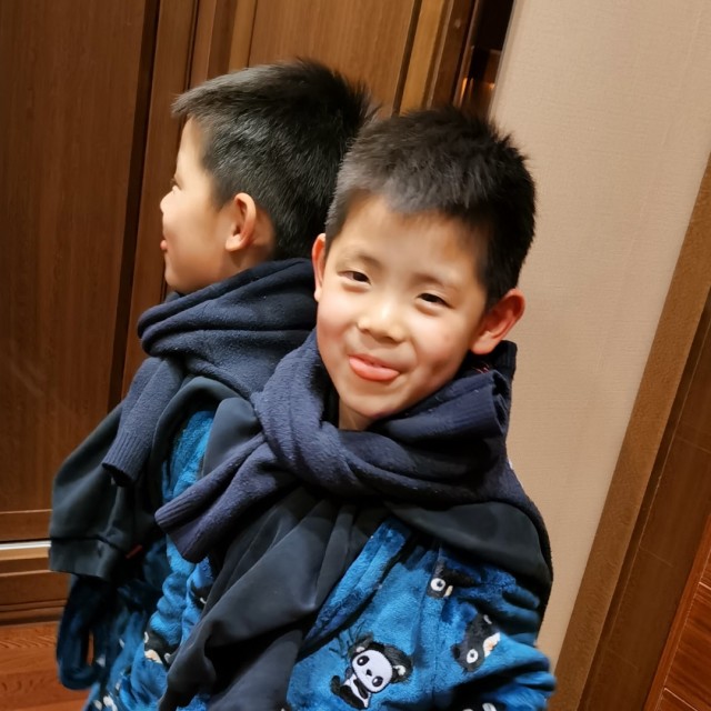 1117540 绯色
