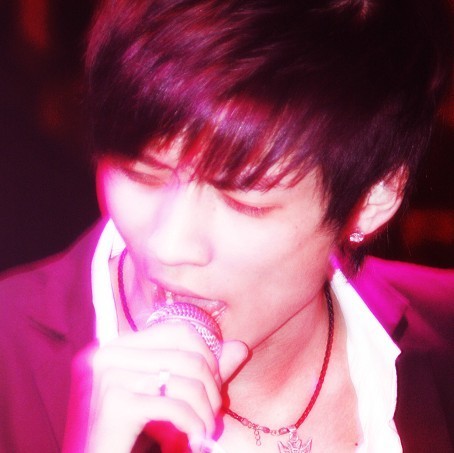 1120526 ′Mr.Y.. 