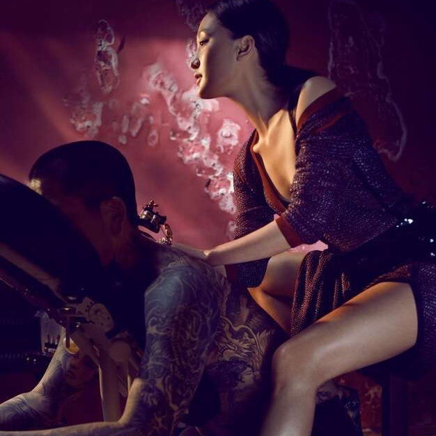 1121877 如此的、在乎