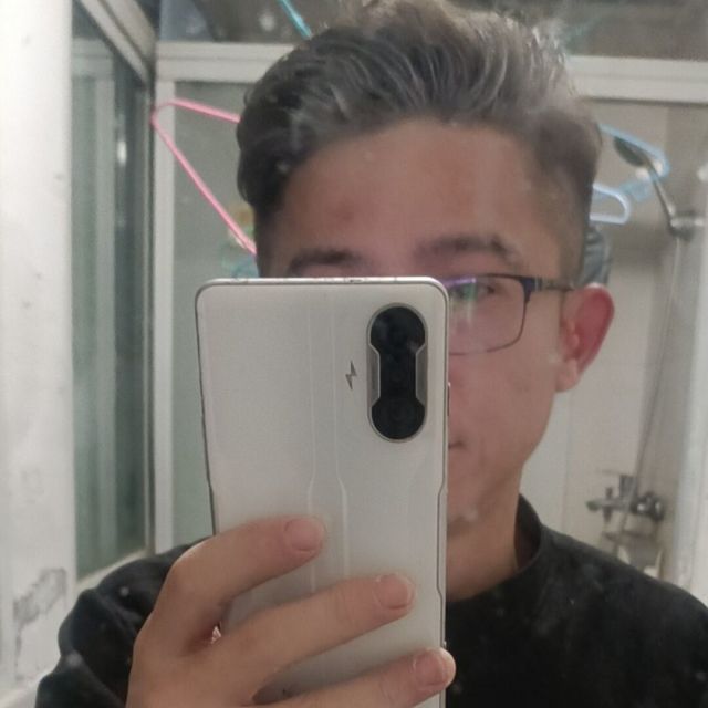1122846 李白欠我一杯酒丶