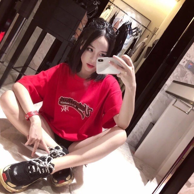1128005 社会你鹿姐