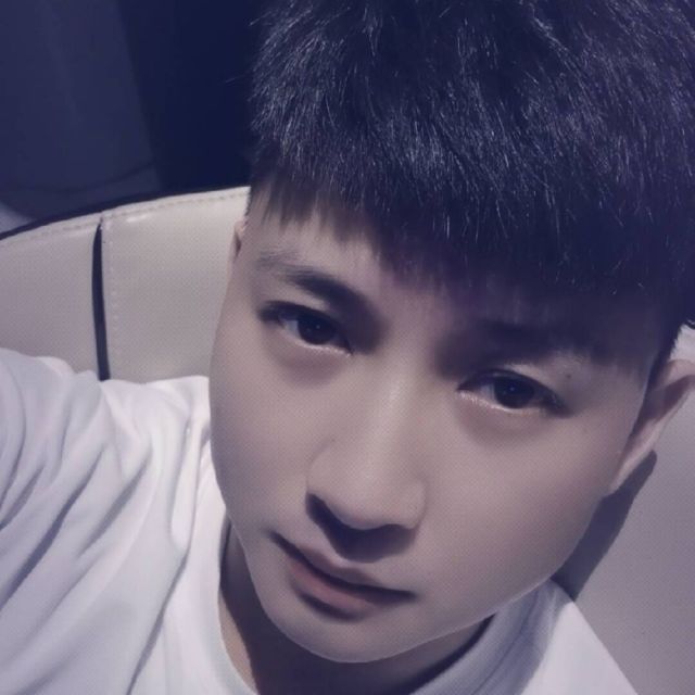1130433 ＂ 一个人冷暖自知