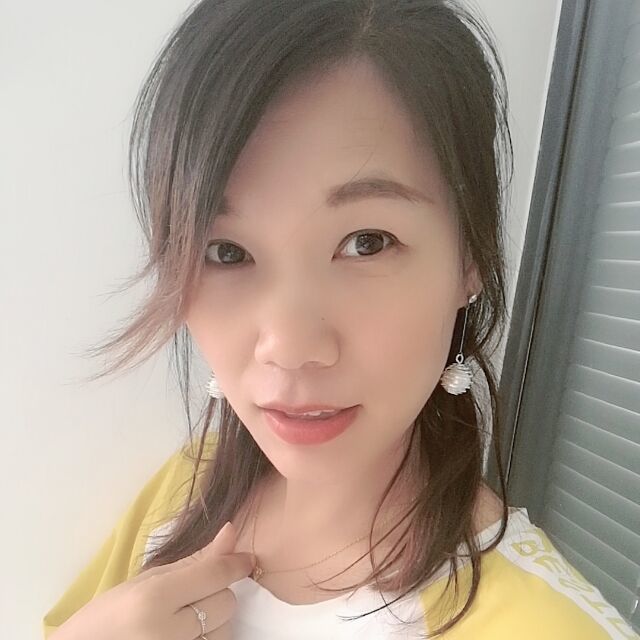 1134212 依梦轻莹