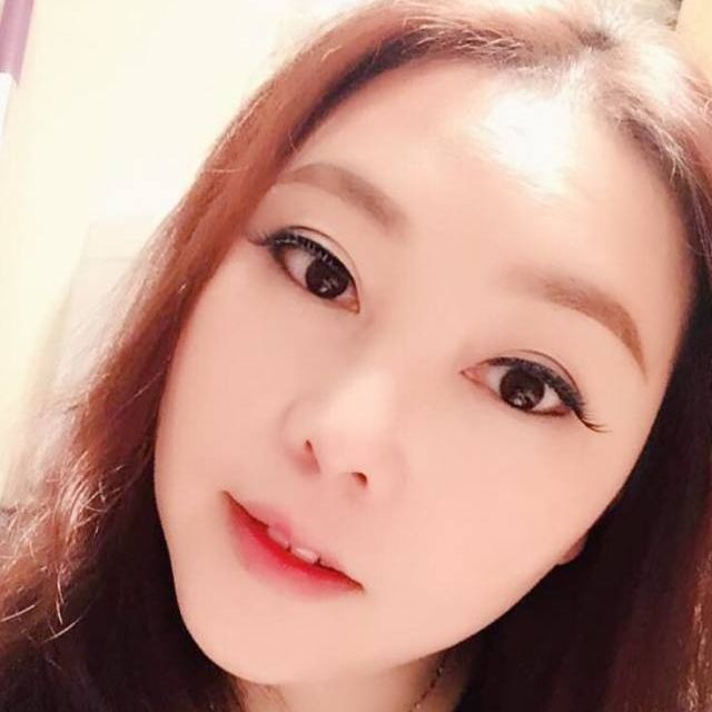 115940 / 白云 、