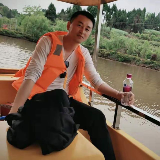 1166282 等属于我的红太狼