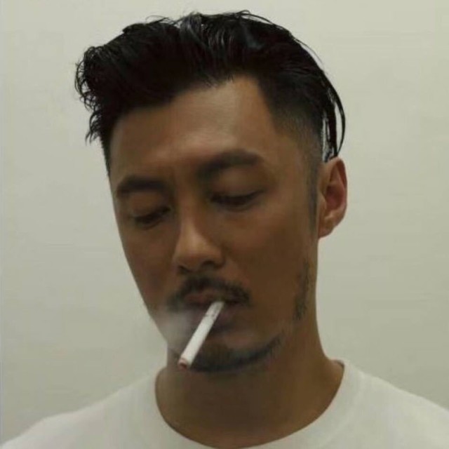 1203689 听,花期越来越近