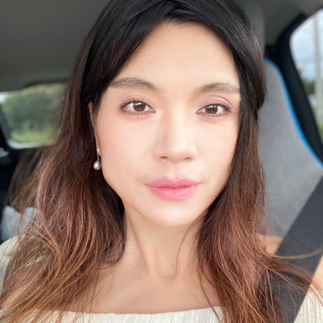 126865 Carol Yang