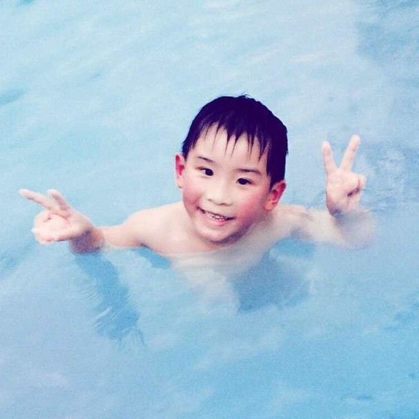 1272487 我住7楼A