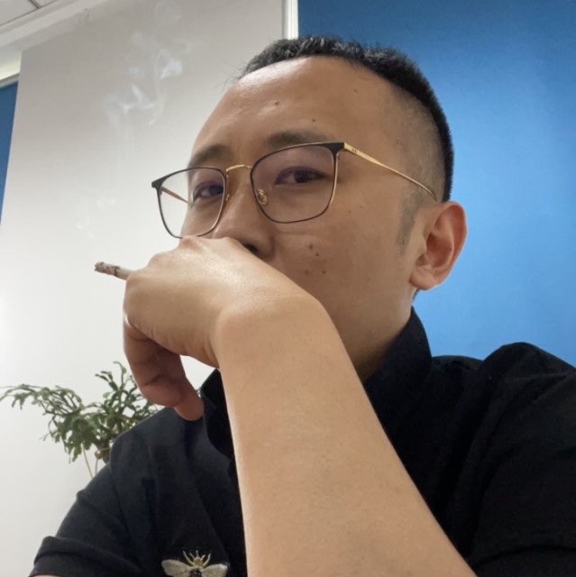 1275502 肩扛