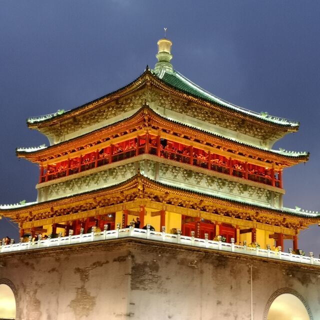 1276231 蓝色老吉他