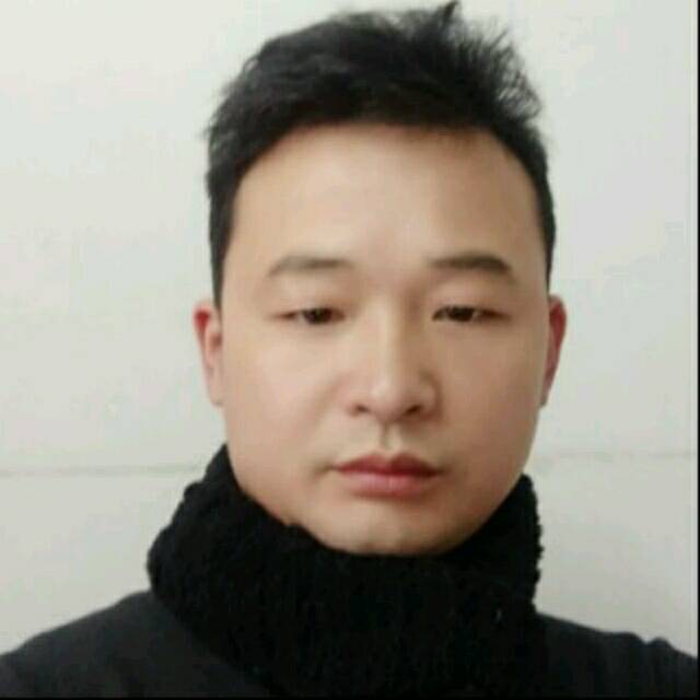1278918 /mg一笑