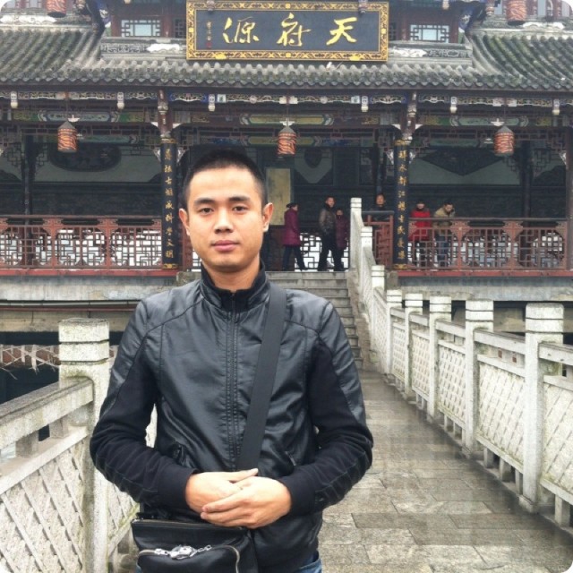1281512 虾米