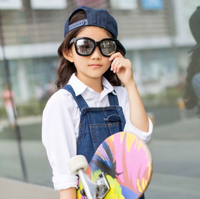 1281543 lily