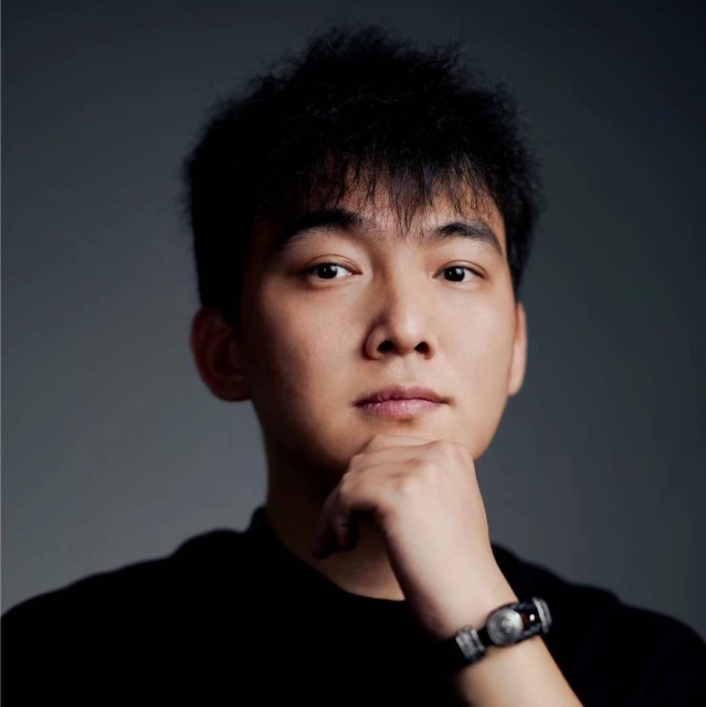 1282317 超人