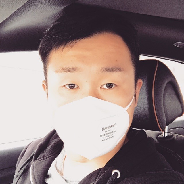 1284433 董董