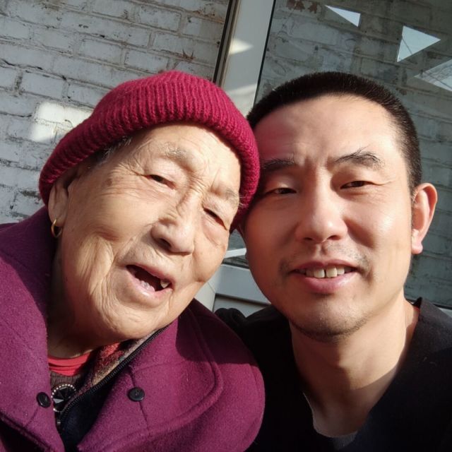 1290298 _♡静静聆听