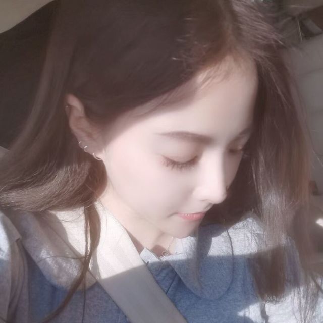 1297654 花花