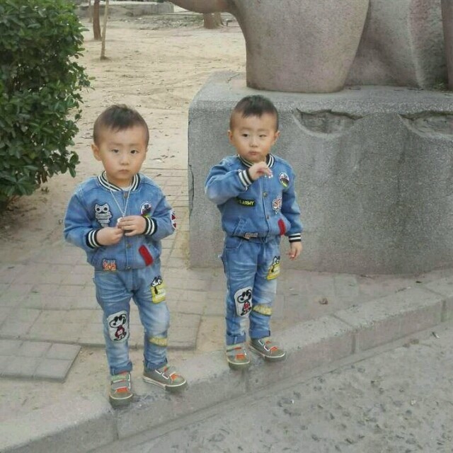 1303295 烨烁爸