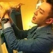 1303364 我与野兽 。