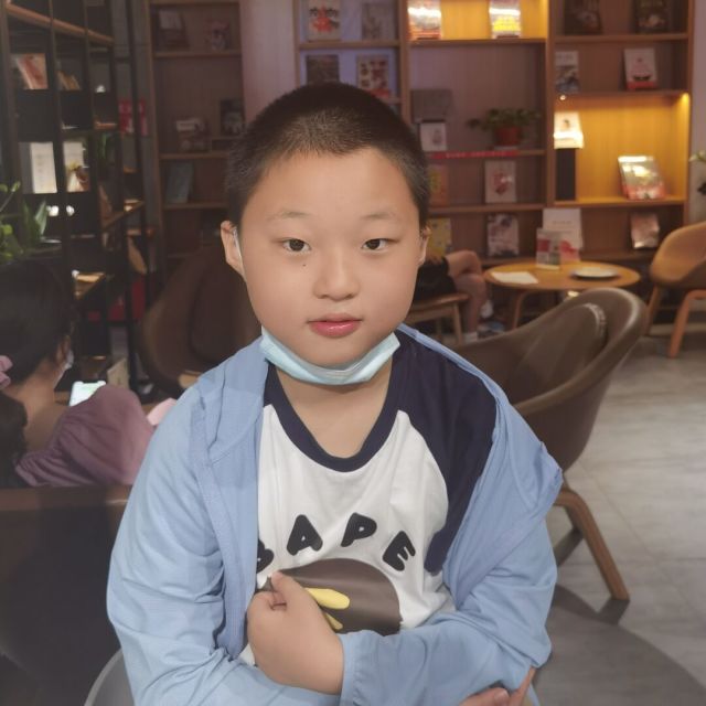 1304982 茉沫