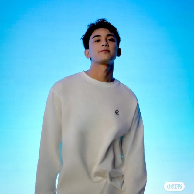 1317941 嬿薾₀₅₅₁₉