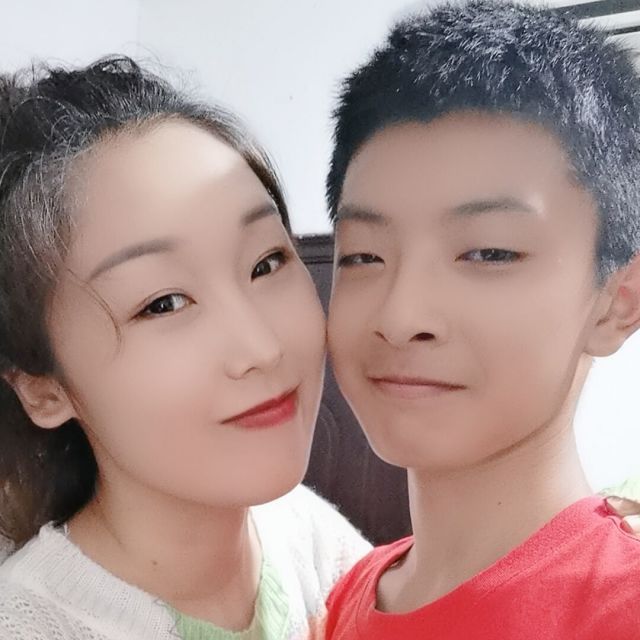 1325587 哈喽「宝贝爱我」