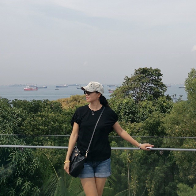 1325682 Lisa