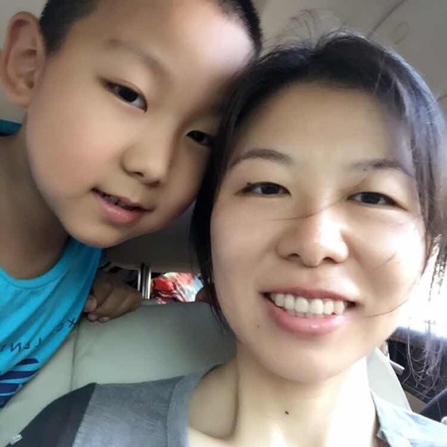 1326551 梁峻豪妈妈