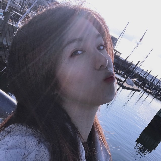 1331513  、婷小姐。