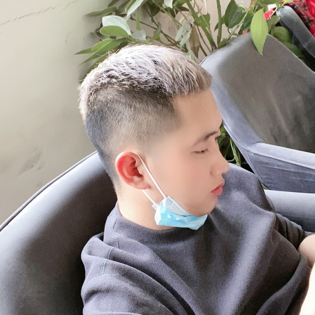 1332911 杨敬