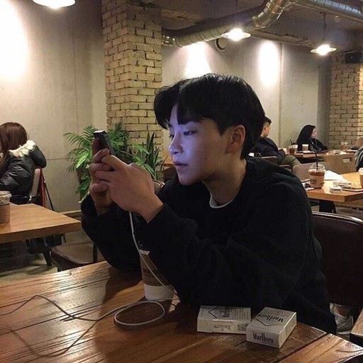 1333409  暖风轻轻吹