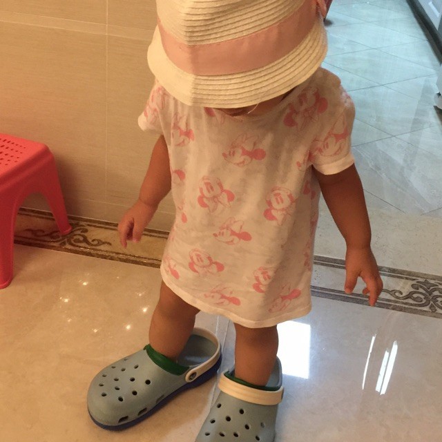 1334457 小虹维妮