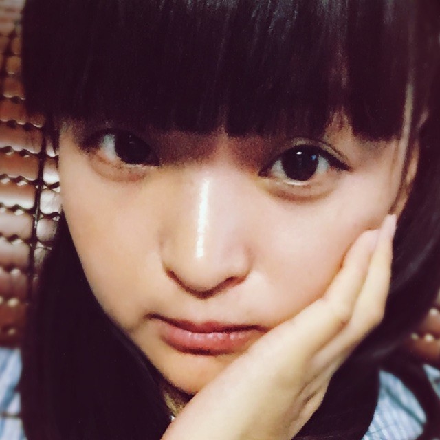 1337629 Miss Smile
