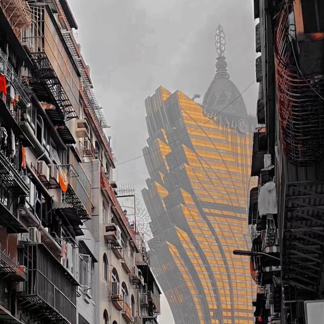 134356 周少