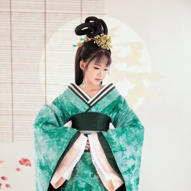 1352172 猫魅儿