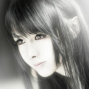 1362968 蒂法·洛克哈特
